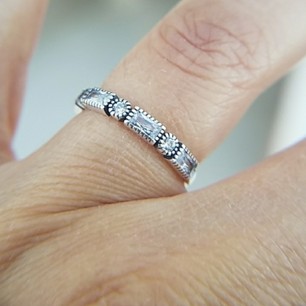 14k White Gold plated Wedding Band size 6